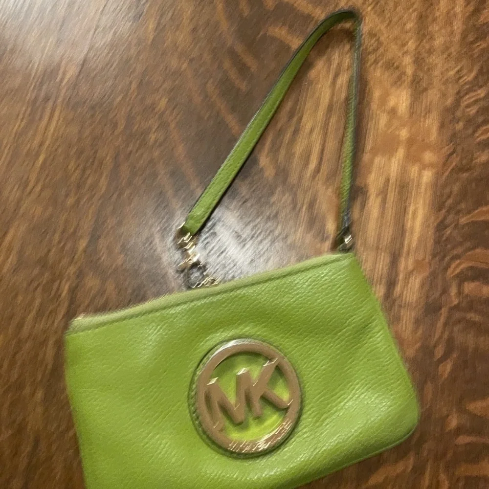 Michael Kors Fulton Pebbled Leather Lime Green Wristlet